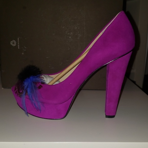 7.5M Enzo Angiolini Fuschia peep toe pumps - Picture 2 of 8